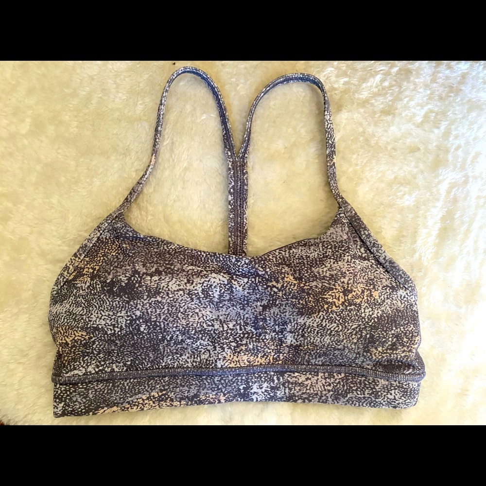 Lululemon Flow Y Bra Light support size 4